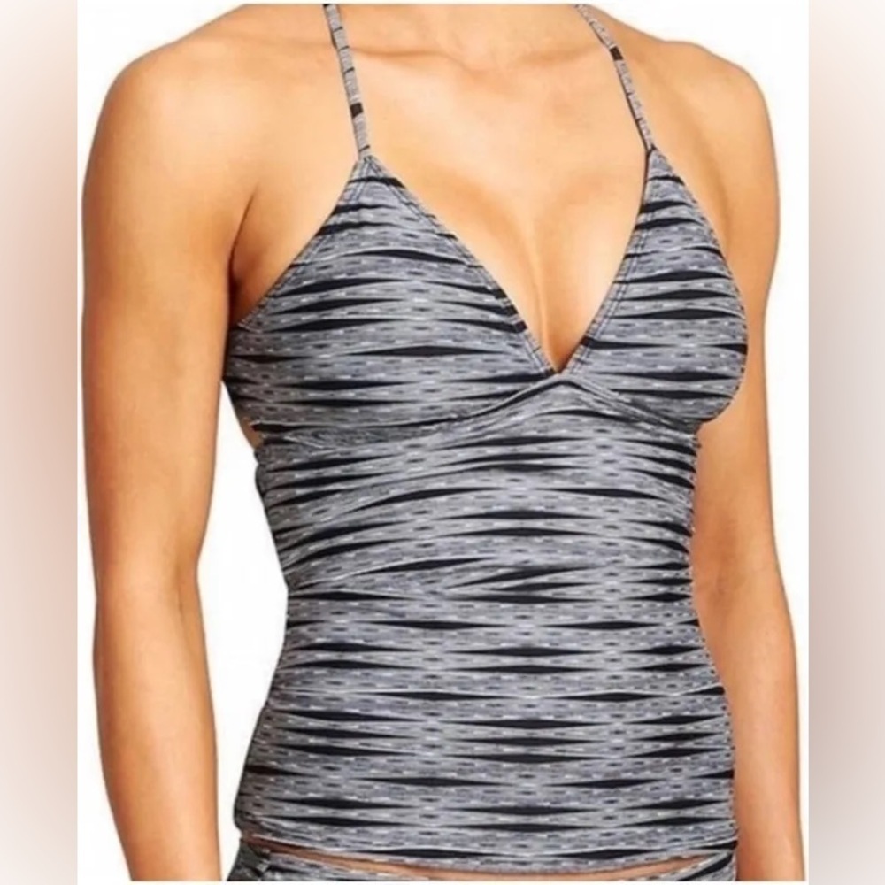 NWT Athleta Black and Gray Ariel Cut Out Striped Swim Top Women’s Size Medium
